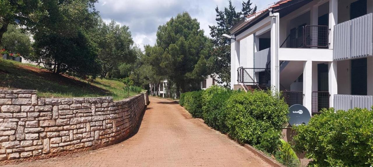 Studio Apartment Jadranko Duga Uvala Krnica Eksteriør billede